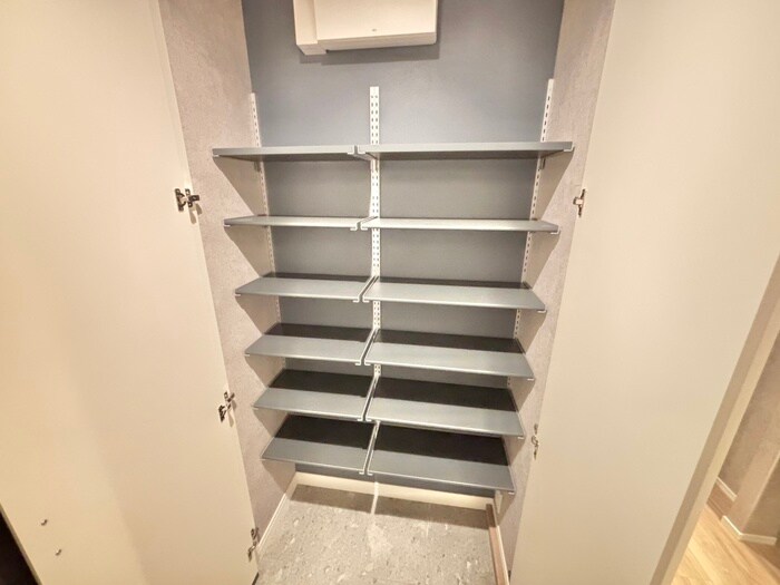 物件内観写真18　(靴箱)