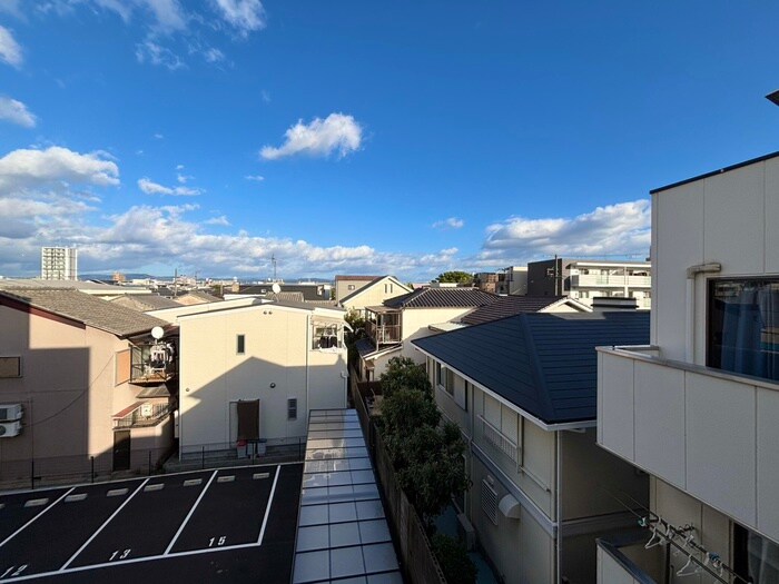 物件内観写真22　(室内からの展望)