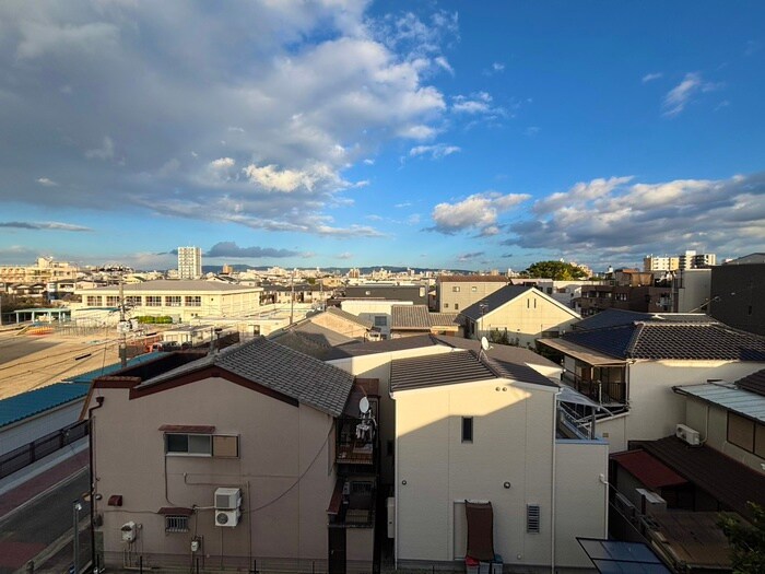 物件内観写真22　(室内からの展望)