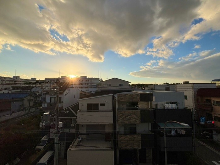 物件内観写真22　(室内からの展望)