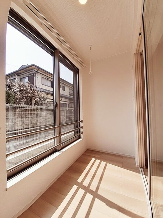 物件内観写真16　(居室)