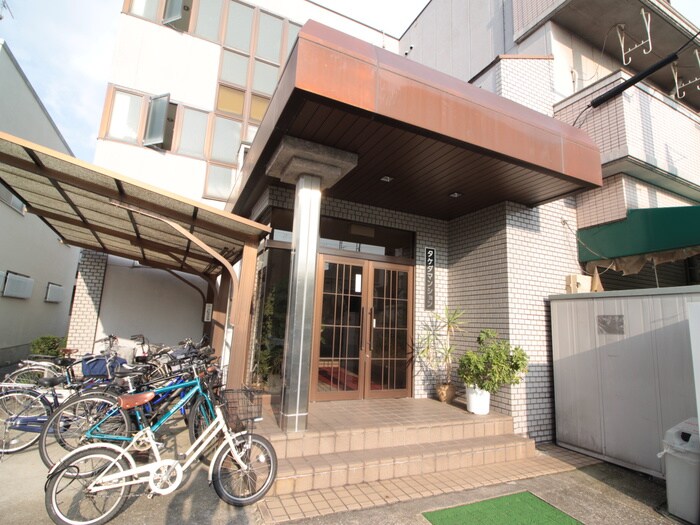 物件外観写真4　(建物設備)