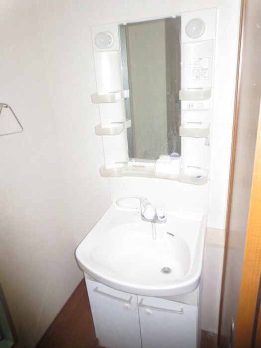 物件内観写真9　(洗面)