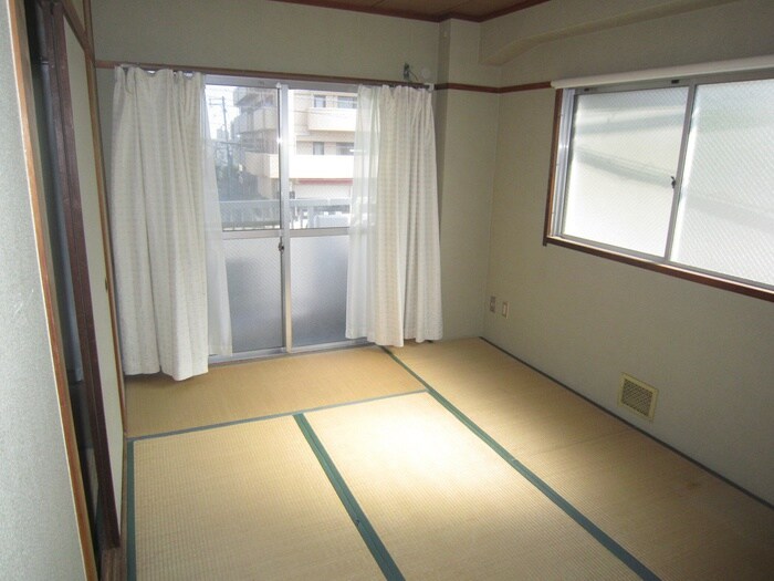 物件内観写真13　(居室)