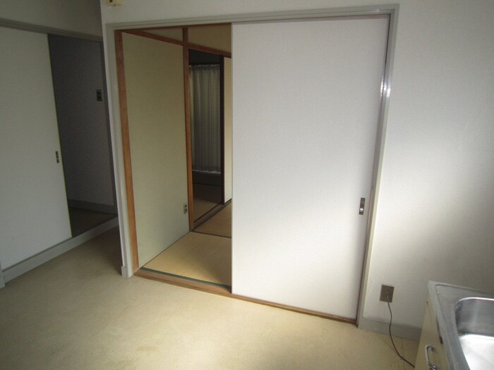 物件内観写真14　(居室)