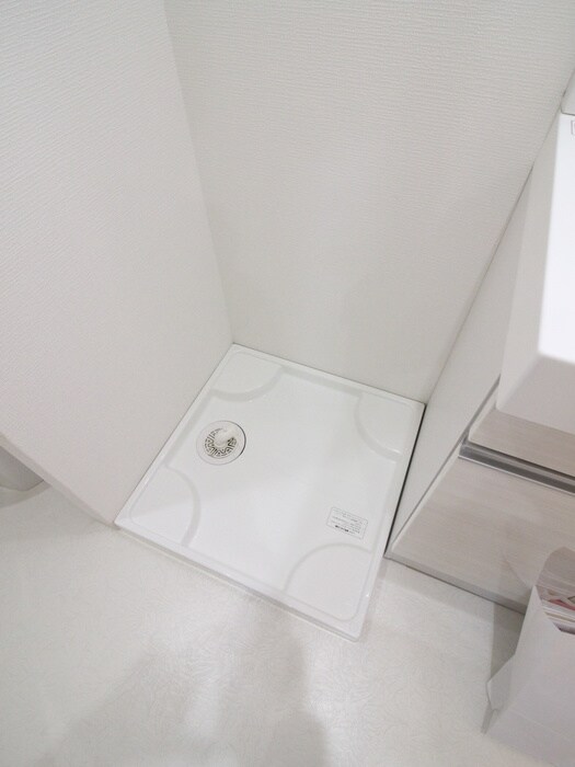 物件内観写真12　(洗濯機置場)