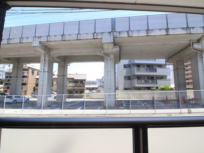 物件内観写真22　(室内からの展望)