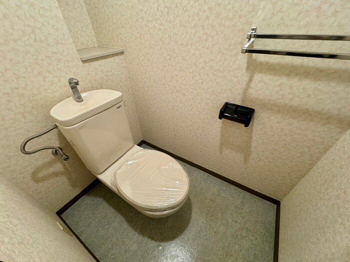 物件内観写真14　(トイレ)