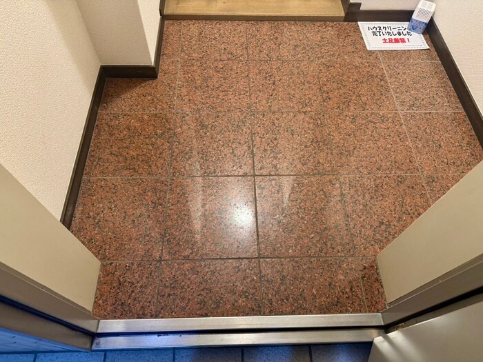 物件内観写真19　(玄関)