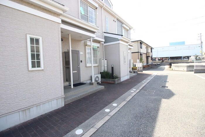 物件外観写真6　(外観写真)