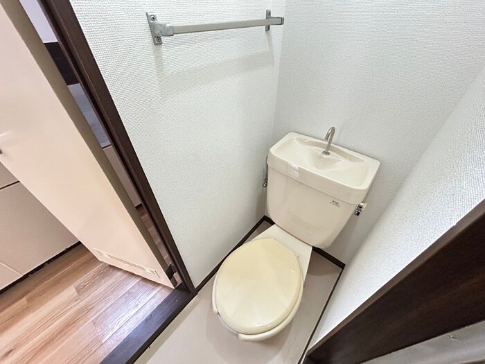 物件内観写真15　(トイレ)