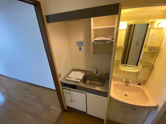 物件内観写真3　(キッチン)