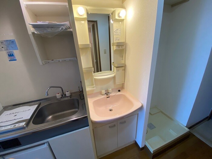 物件内観写真6　(洗面)