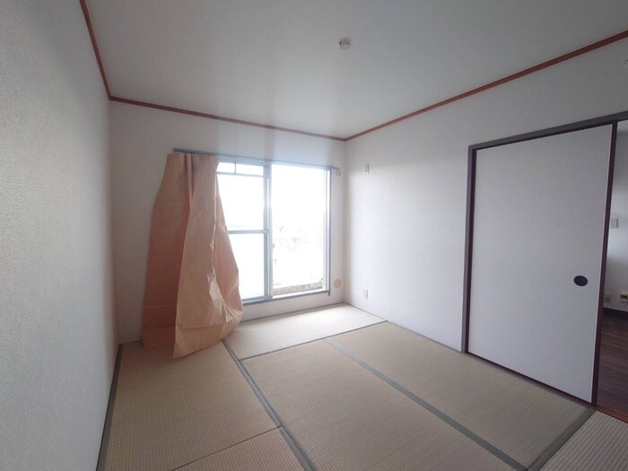 物件内観写真11　(居室)