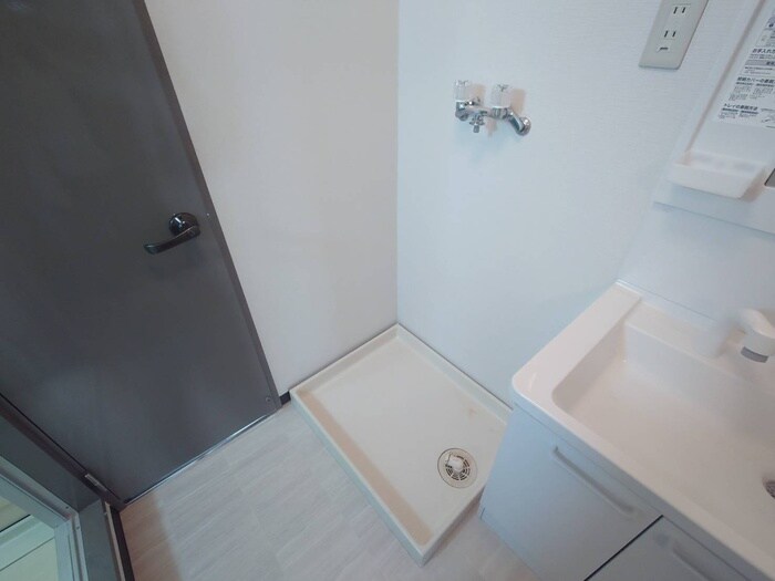 物件内観写真22　(洗濯機置場)