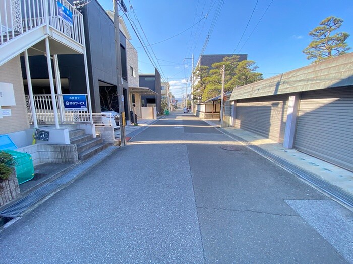 物件外観写真6　(周辺環境)