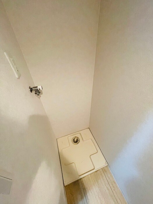 物件内観写真14　(洗濯機置場)