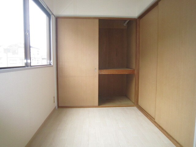 物件内観写真8　(収納)