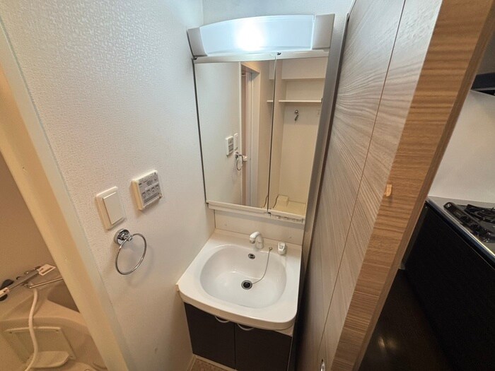 物件内観写真12　(洗面)