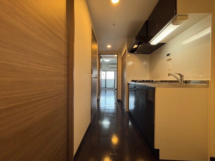 物件内観写真18　(廊下)