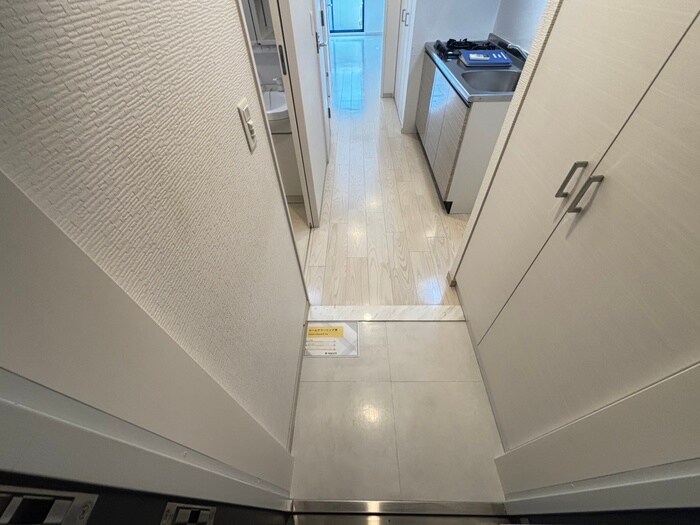 物件内観写真19　(玄関)