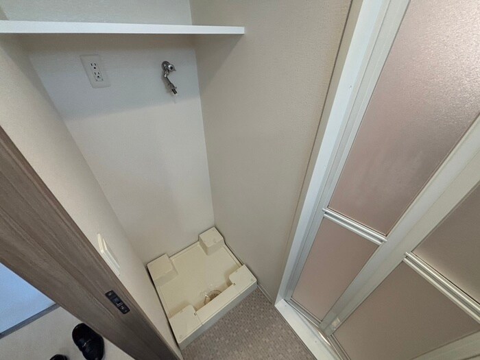 物件内観写真21　(洗濯機置場)