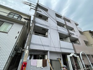 ライフ春日ハイツ外観写真