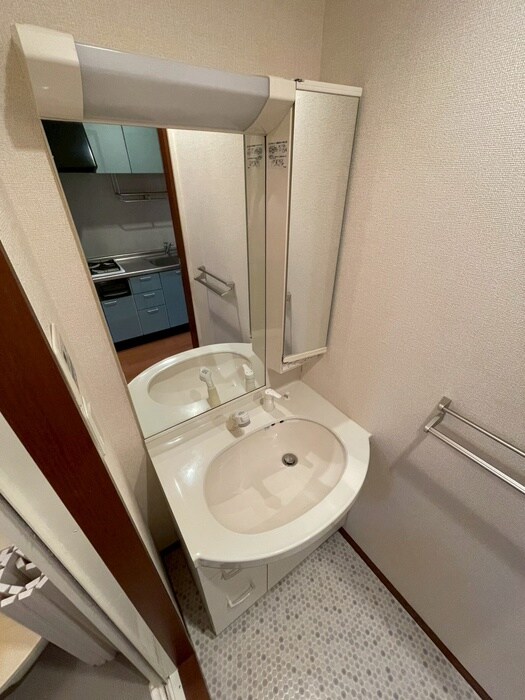 物件内観写真12　(洗面)