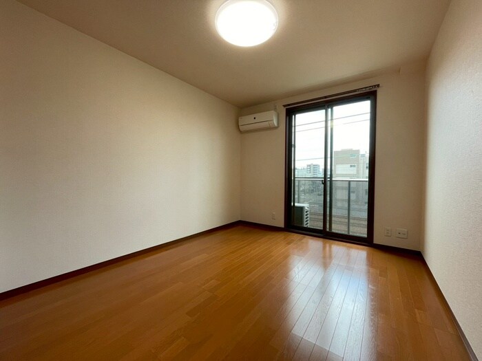 物件内観写真22　(居室)