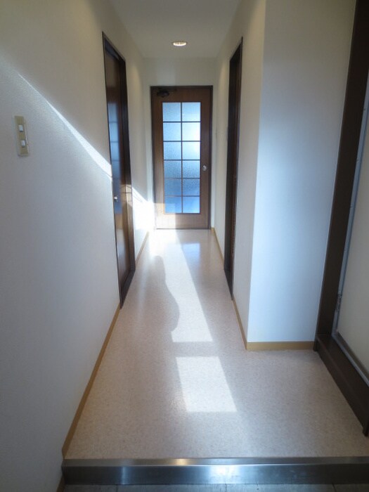 物件内観写真17　(廊下)