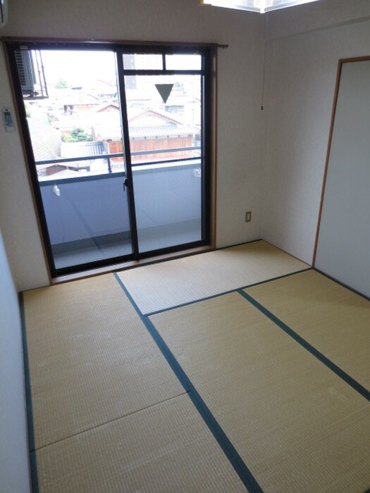 物件内観写真18　(居室)