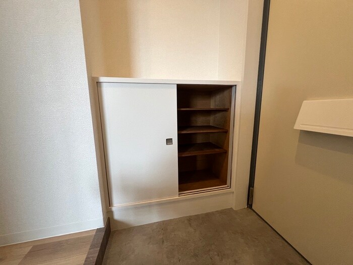 物件内観写真19　(靴箱)
