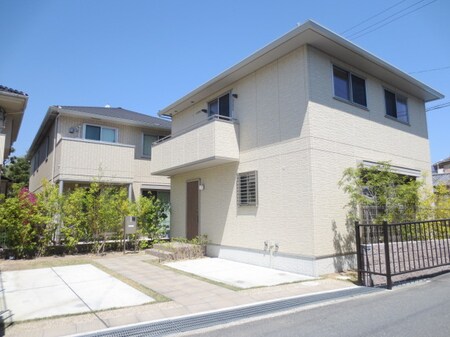 箕面稲戸建外観写真