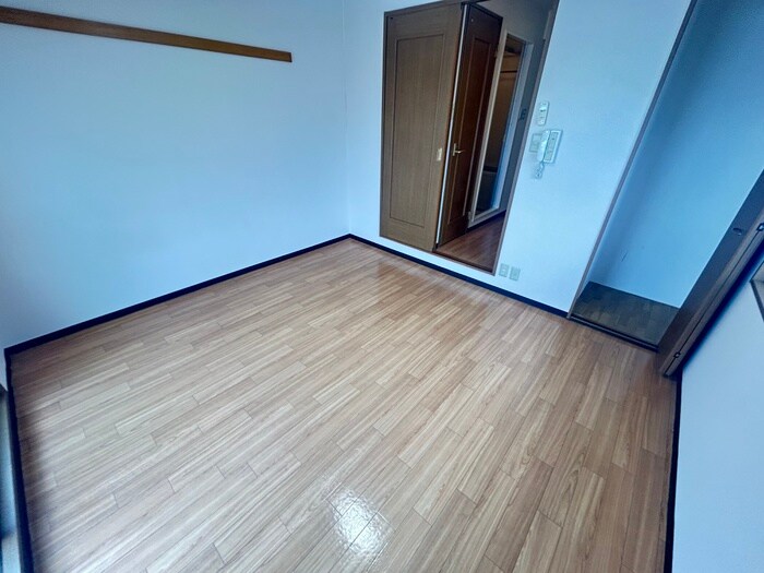 物件内観写真15　(居室)