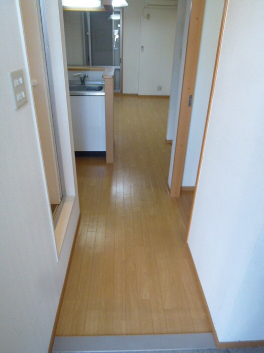 物件内観写真9　(廊下)