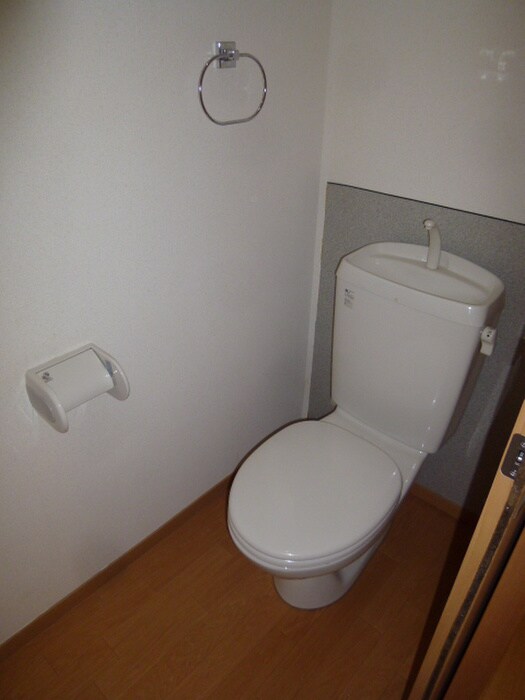 物件内観写真10　(トイレ)