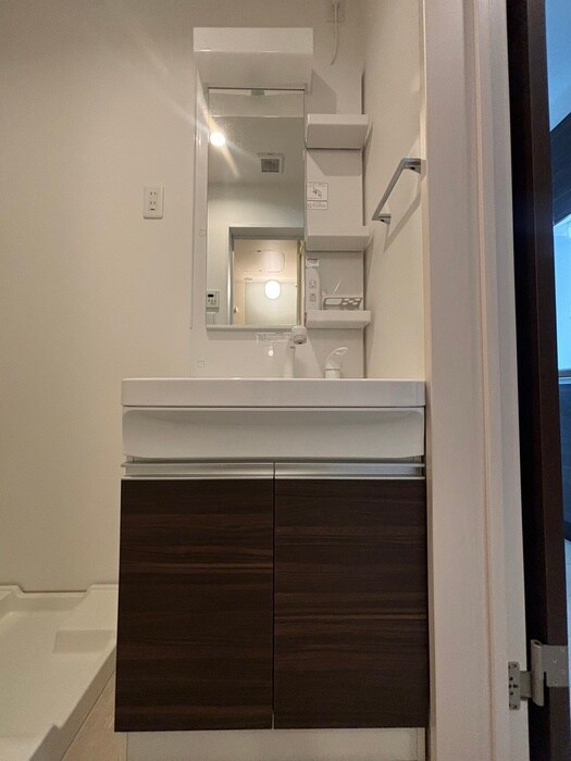 物件内観写真10　(洗面)