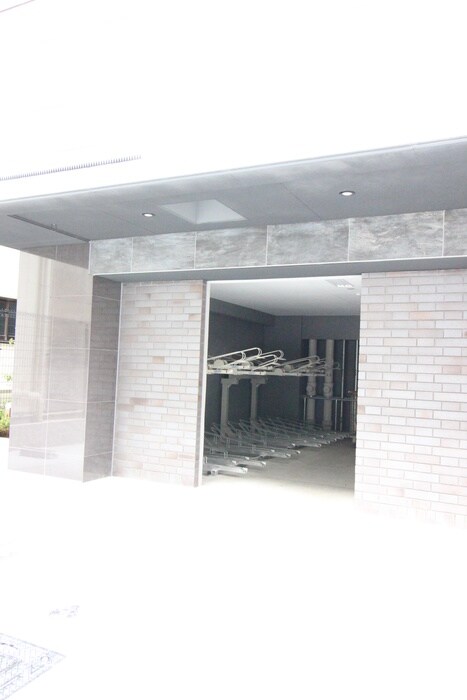 物件外観写真6　(駐輪場)