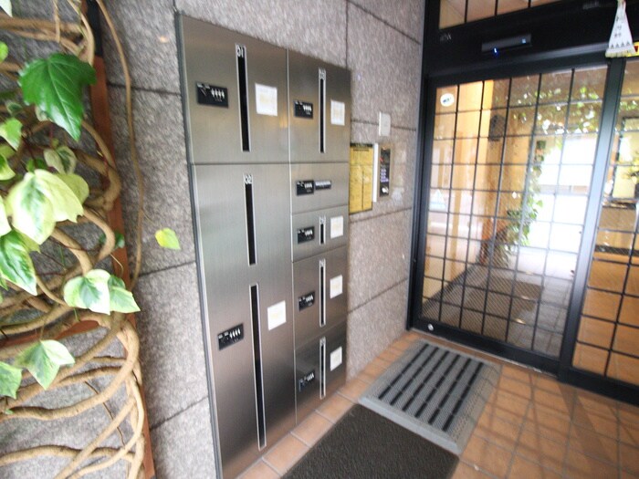 物件外観写真6　(建物設備)