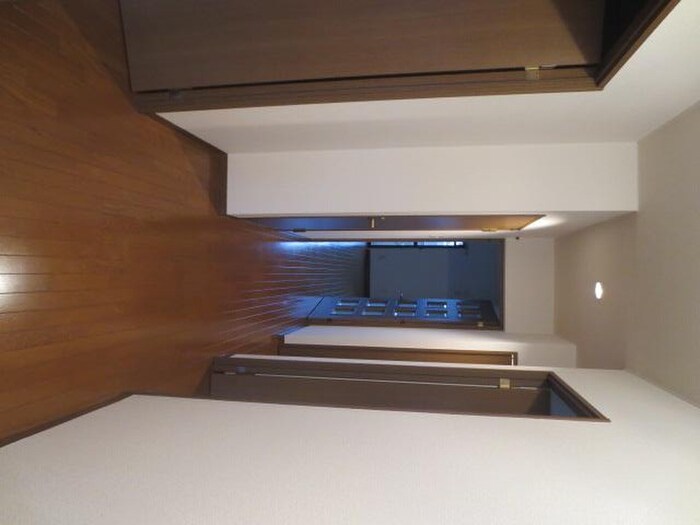 物件内観写真9　(廊下)