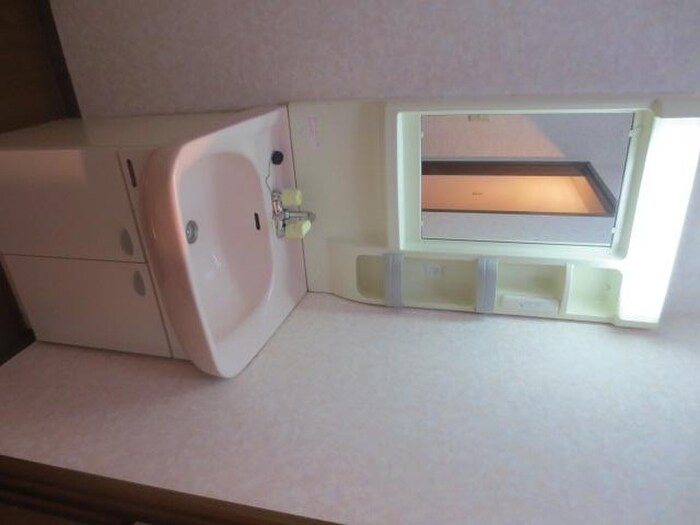 物件内観写真12　(洗面)