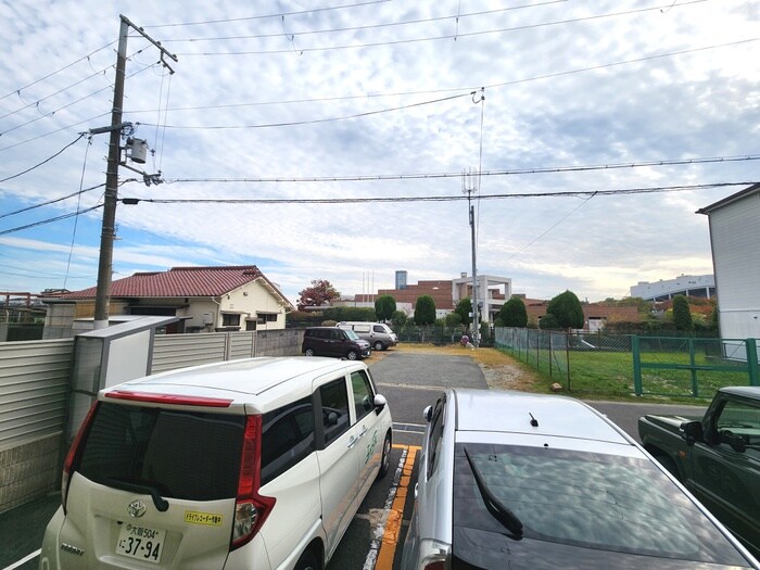 物件内観写真16　(室内からの展望)