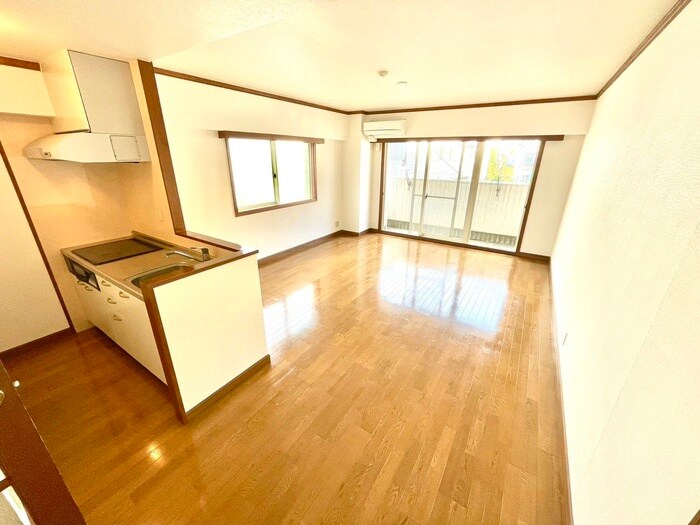 物件内観写真9　(居室)