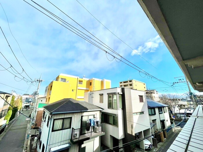 物件内観写真17　(室内からの展望)