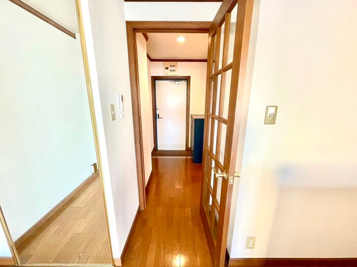 物件内観写真20　(廊下)