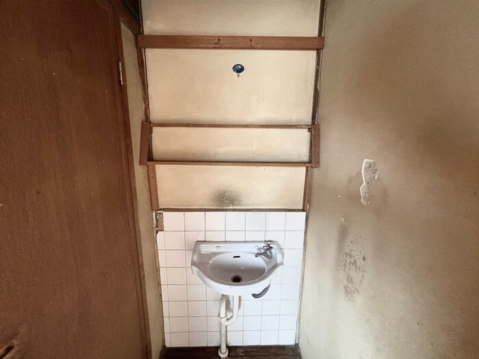 物件内観写真8　(洗面)
