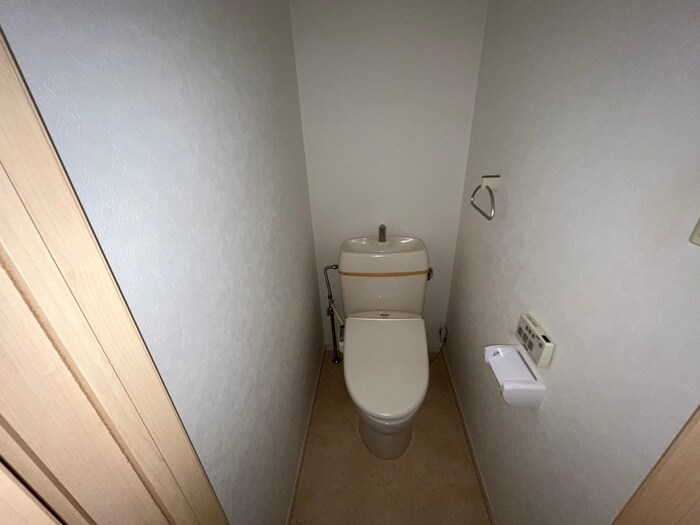 物件内観写真15　(トイレ)