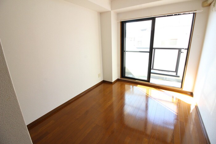 ロイヤルコ－ト神戸岡本の居室