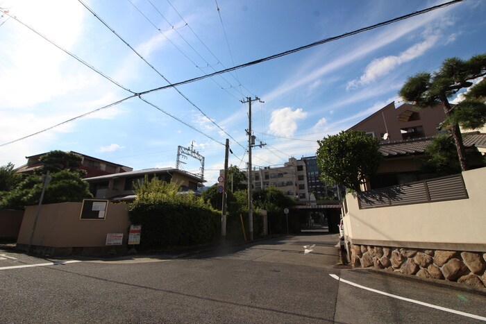 ロイヤルコ－ト神戸岡本の周辺環境