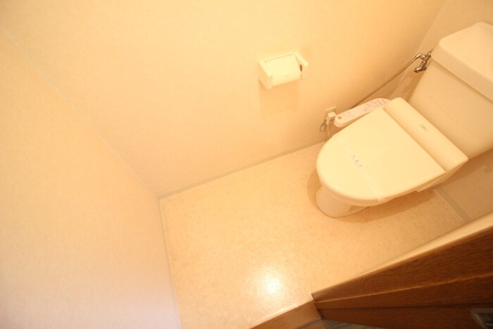 物件内観写真12　(トイレ)